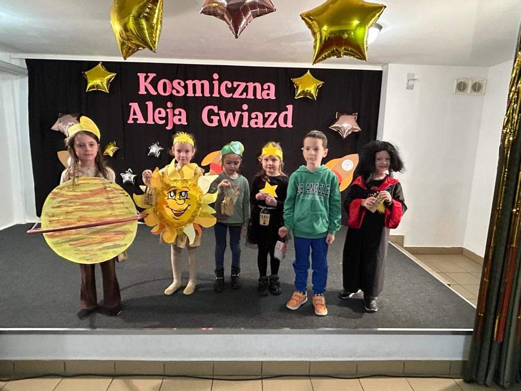 Udział w Międzyprzedszkolnym Przeglądzie "Kosmiczna Aleja Gwiazd"